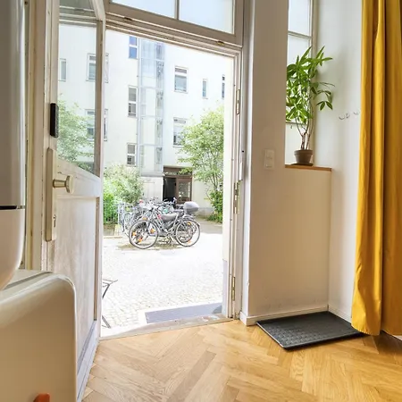 Cozy Designer In Friedrichshain Apartament