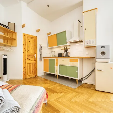 Daire Cozy Designer In Friedrichshain *